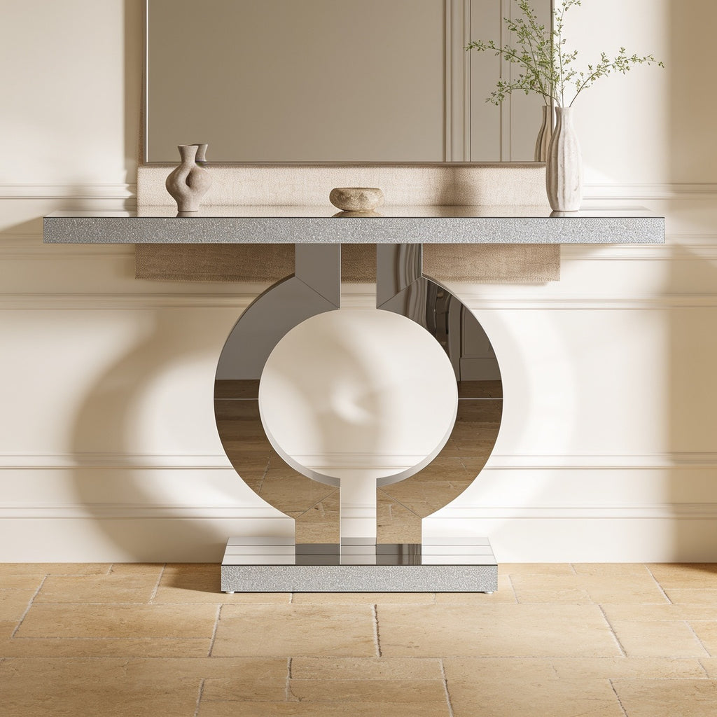 Close view of the polished ring base and stone top with trailing greenery behind