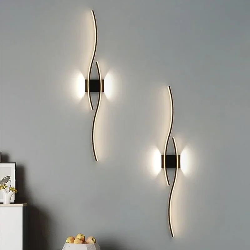 Curved LED Wall Sconce, 60 cm (23.6 in) / 80 cm (31.5 in) Wavy Metal Light Bar, Up and Down Glow, Modern Wall Light for Living Room