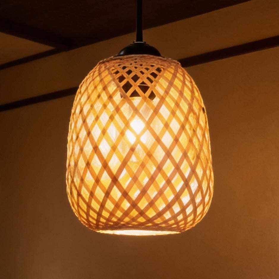 Woven bamboo barrel pendant light